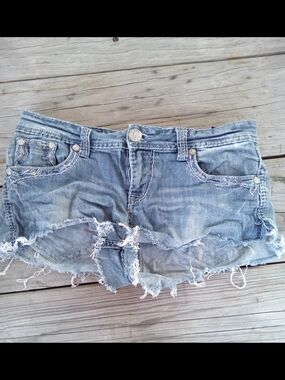 Grace in LA Cross Embellished Cutoff Denim Shorts Size 30